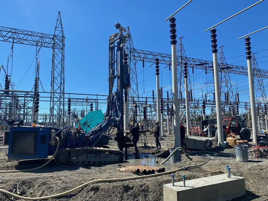 Caminhão perfuratriz para subestações de energia em Cabaceiras do Paraguaçu - BA